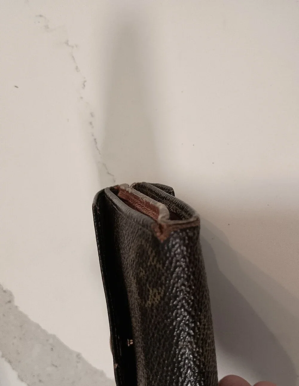 Louis Vuitton Vintage Monogram Elise Trifold Wallet